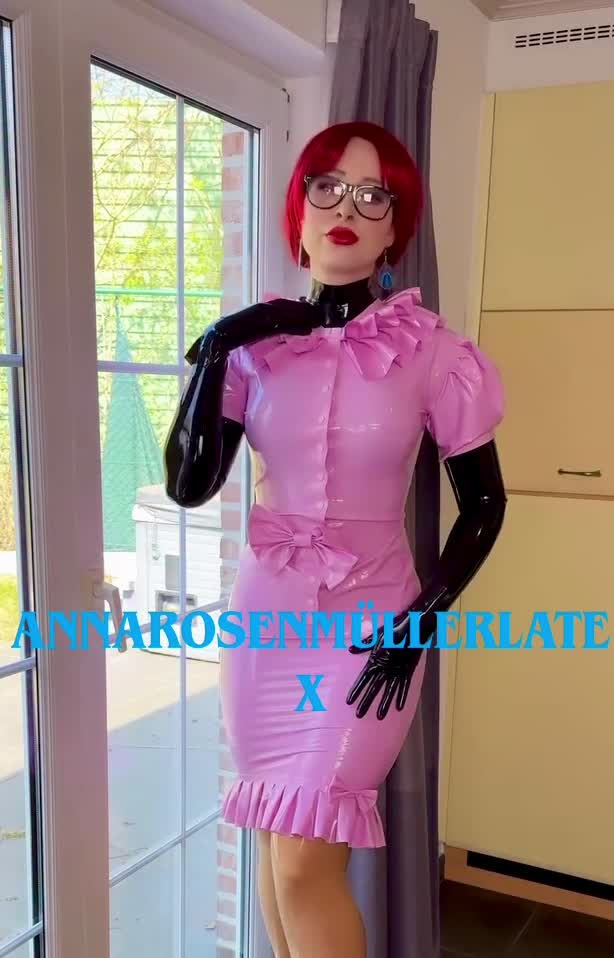 Annarosenmullerrosalatex-LatexfetischhureAnnaJenniferRosenmuller-Nurnberg--495736380643-0157363-Uber-0-AUFRUFE-0-495736380643-rosalatex-015736380643-091149091143.mov