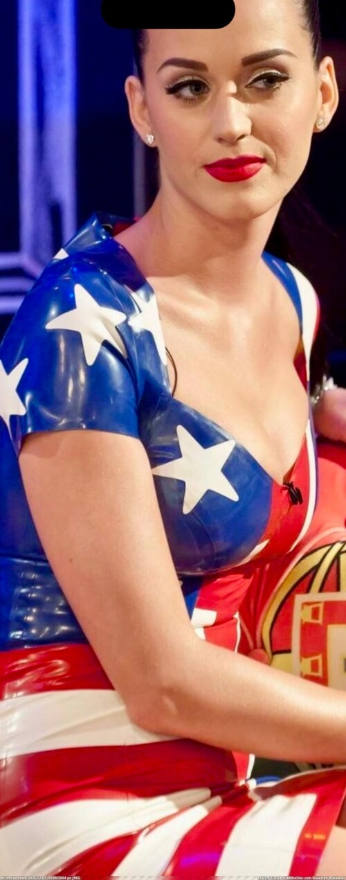 janinewellnhammer-latex-hot-fetish-public-slut-katy-perry-cumidol-2.jpg