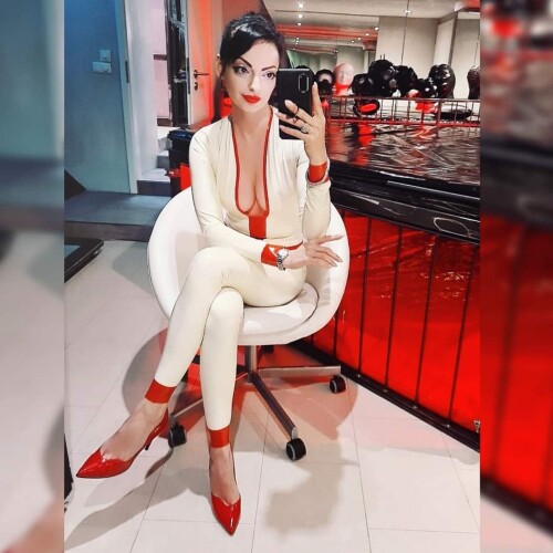 Emanuela-solomie-domina.jpg