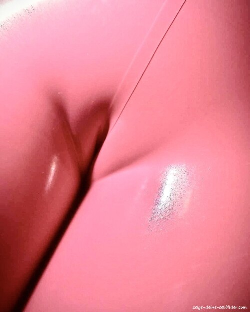 _latexsmokingjaninesarmiento__janinewellnhammer__makeupfacial__facial_Cum_Hure__latexsmoking_Latex_Smoking_fetish__hooker_Anna_Rosenmueller__Latexinpublic_5.jpg